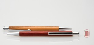 Klick-Kugelschreiber aus Redwood und Tigerwood